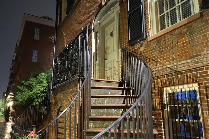Savannah Americas Most Haunted City® Walking Ghost Tour - Group Size and Fitness Level