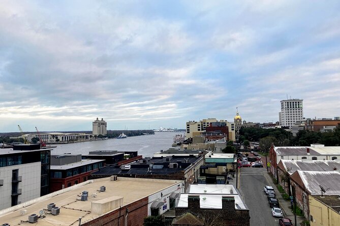 Savannah Bar Crawl by the Bridge - Tour Highlights and Attractions