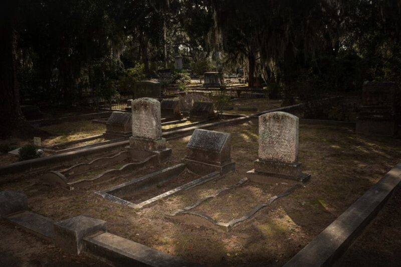 Savannah: Bonaventure Cemetery After-Hours Tour - Accessibility and Cancellation