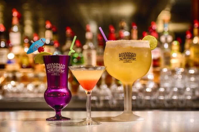 Savannah: Buffet Dinner Cruise With Live Entertainment - Meeting Point and Boarding