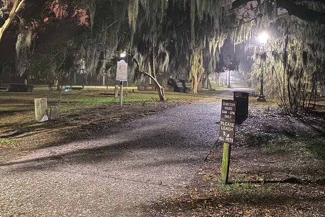 Savannah Ghost Tour for Adults ALL Alcoholic Drinks Included - Tour Reviews