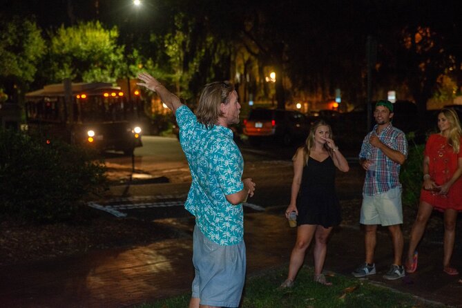 Savannah Ghost Tour for Adults ALL Alcoholic Drinks Included - How to Book