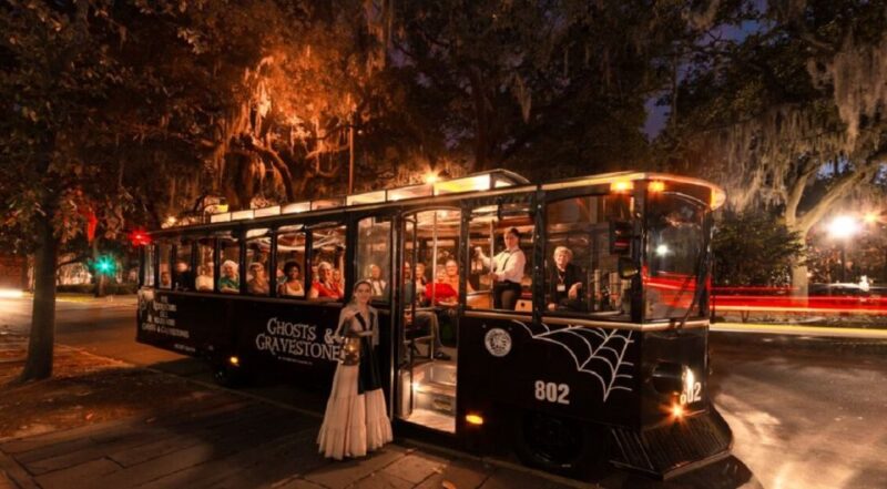 Savannah: Ghosts and Gravestones Tour With Low House Entry - Important Information