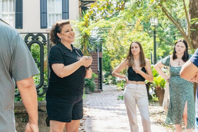 Savannah: Ghosts, Asylums, Voodoo, and Horror Walking Tour - Haunted History