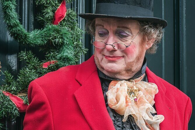 Savannah Ghosts of Christmas Past Tour - Uncover Savannah’s Haunted Holiday Charm with the Ghosts of Christmas Past Tour