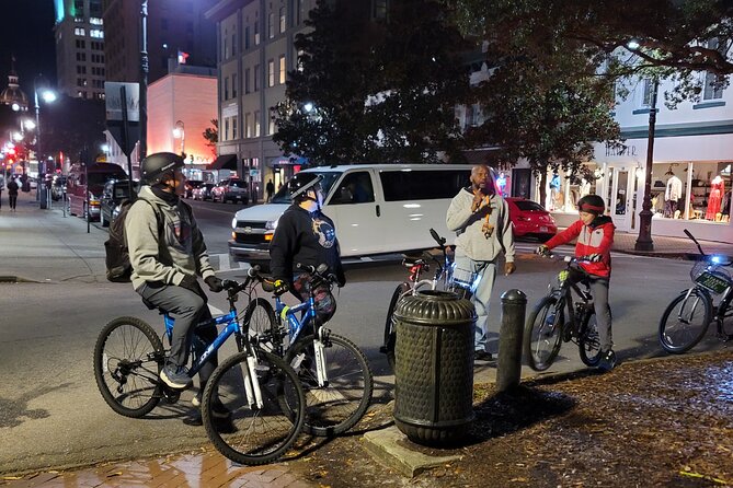Savannah Haunted Bike Tour (Ghost Tour) - Bottled Water and Facilities