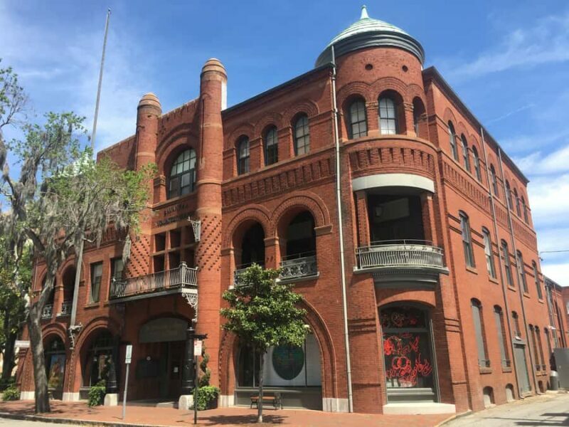 Savannah: Highlights & Hidden Gems Guided Walking Tour - The Sum Up
