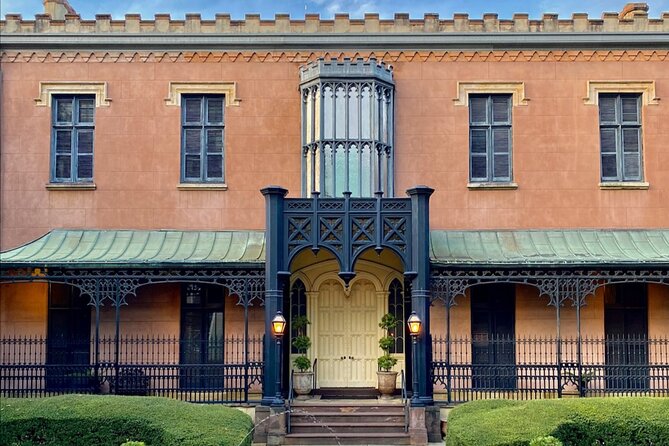 Savannah Historic District Tour by The Wandering Historians - Duration and Group Size