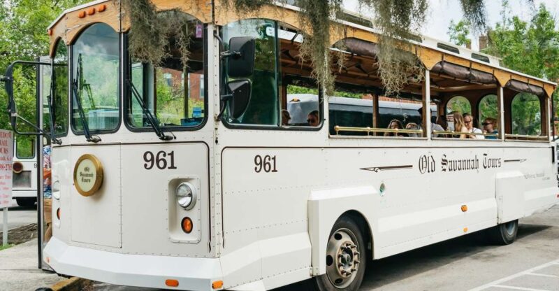 Savannah: History and Sightseeing Trolley Tour - Historical Experience