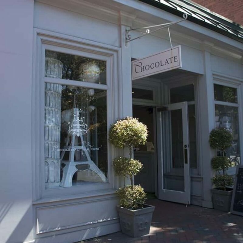 Savannah History Walking Tour + Coffee & Chocolate - An In-Depth Look at the Savannah History Walking Tour + Coffee & Chocolate