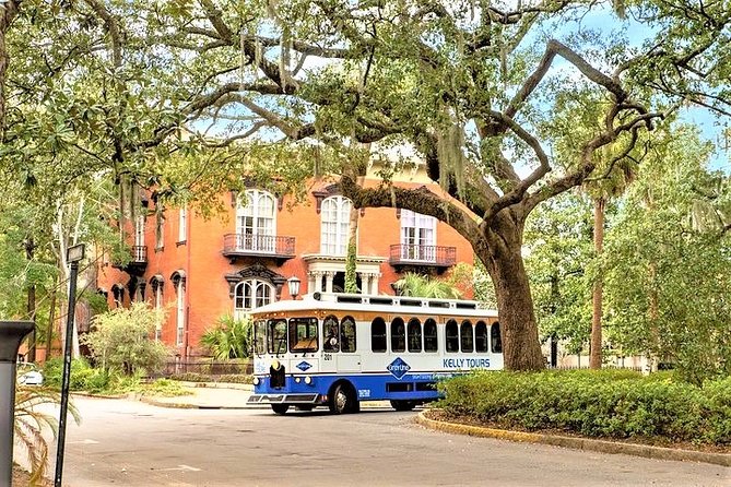 Savannah Land & Sea Combo: City Sightseeing Trolley Tour With Riverboat Cruise - Highlights of the Trolley Tour
