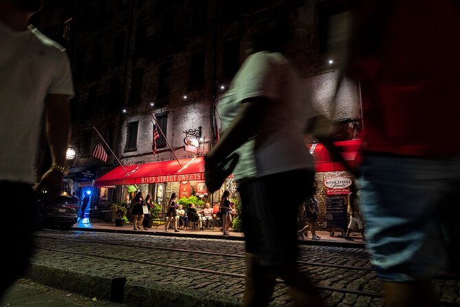 Savannah Midnight in the Garden Pub Crawl - Tour Inclusions and Amenities