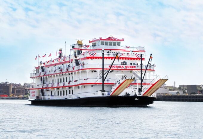 Savannah: Riverboat Narrated Harbor Sightseeing Cruise - Bar and Grille