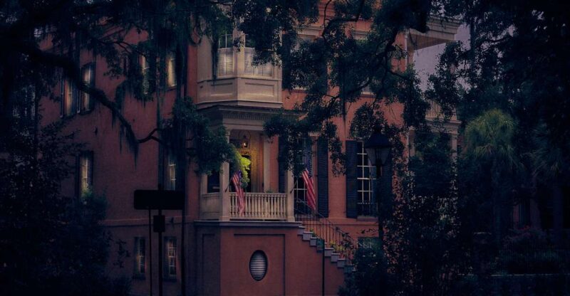 Savannah: Sixth Sense Savannah Ghost Tour - Exploring Picturesque Streets