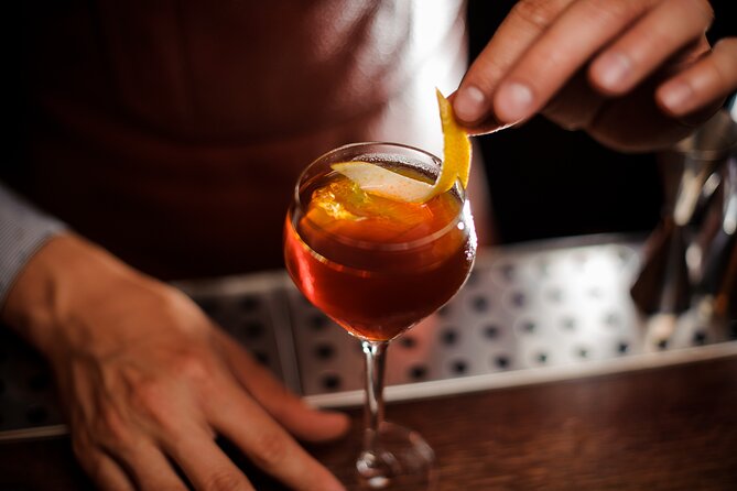 Savannah Strangled Not Stirred Pub Crawl - Educated and Entertaining Guide