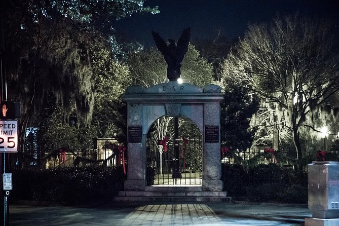 Savannah Terrors Ghosts and Ghouls of the South - Twilight Treks: Savannahs Eerie Nighttime Excursions