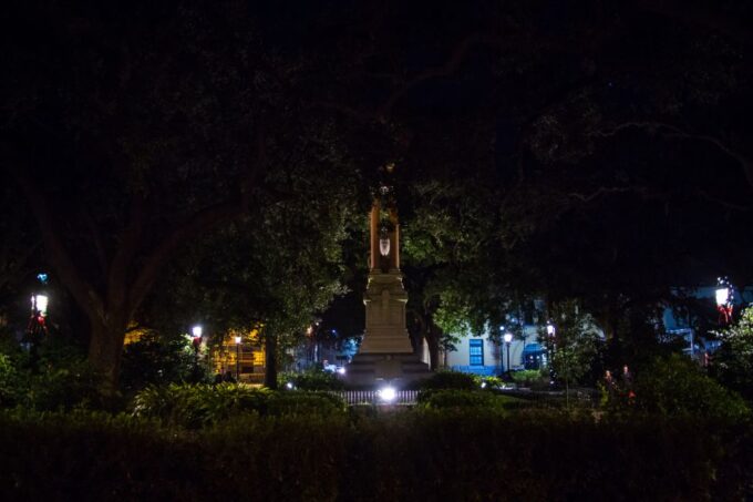 Savannah: Terrors, Ghosts, and Ghouls Walking Tour - Guide Ratings