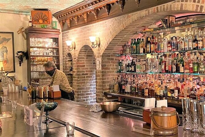 Savannah Walktails & Bar Bites Guided Happy Hour Tour - Meeting and Pickup