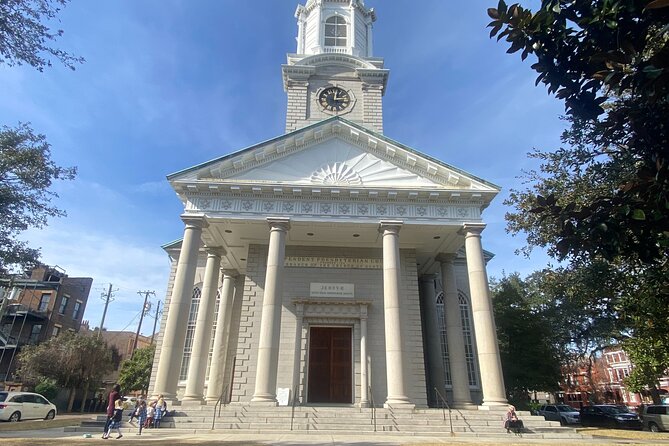 Savannah's Historical District: A Self-Guided Audio Tour - App and Offline Accessibility