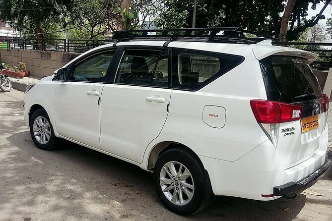 Sawai Madhopur Hotels to Agra Hotels drop: Private Transfers - What Does the Transfer Look Like?