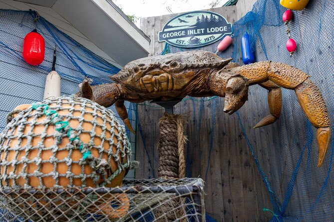 Saxman Totem Park and Dungeness Crab Feast Private Tour - Saxman Totem Park Experience