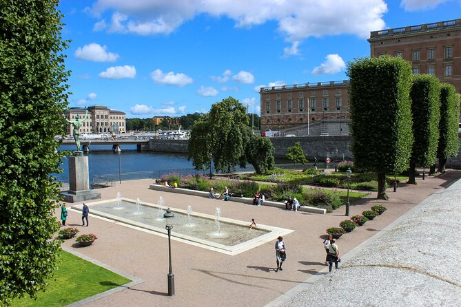 Scandinavian Art, Architecture and Design Tour in Stockholm - The National Museum Experience