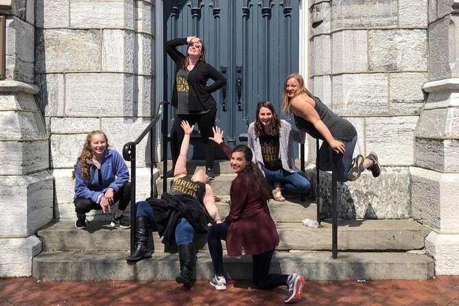 Scavenger Hunt Adventure in Montgomery by Wacky Walks - Uncovering Local Insights