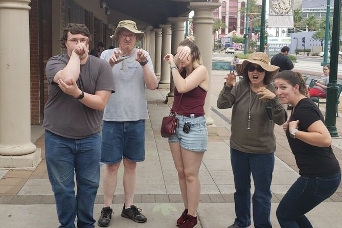 Scavenger Hunt Adventure in Pensacola by Wacky Walks - What to Expect
