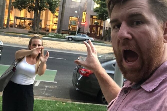 Scavenger Hunt Adventure in Richmond by Wacky Walks - Navigating the Richmond Landscape
