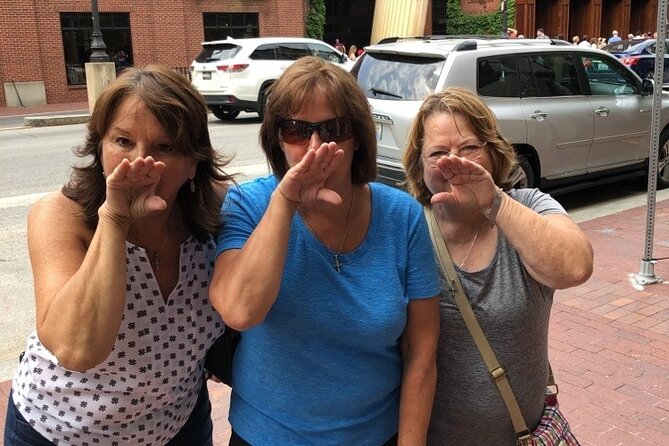 Scavenger Hunt Adventure in Spokane by Wacky Walks - Engaging With the Remote Host