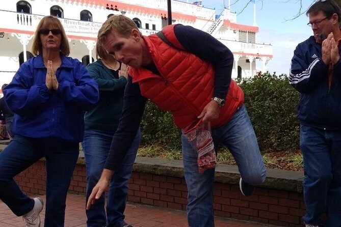 Scavenger Hunt in Buffalo by Crazy Dash - Completing Scavenger Hunt Tasks