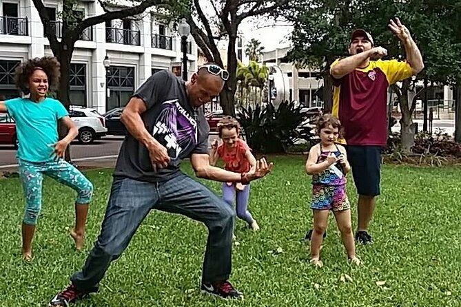 Scavenger Hunt in Houston by Crazy Dash - Interactive Guide and Smartphone