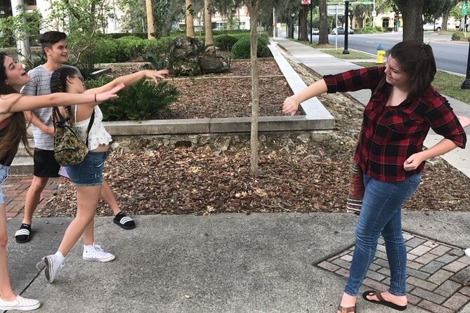 Scavenger Hunt in Port St. Lucie by Zombie Scavengers - Private Smartphone-Guided Experience
