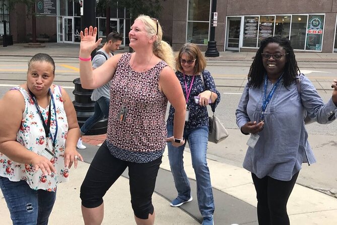 Scavenger Hunt in St. Louis by Crazy Dash - Navigating the Scavenger Hunt
