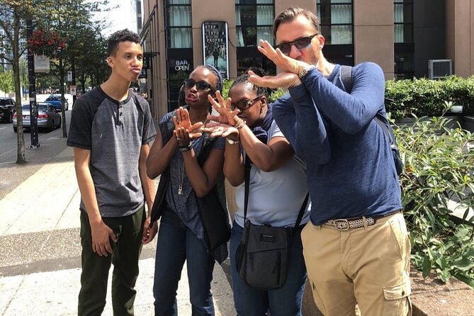 Scavenger Hunt in Tulsa by 3Quest Challenge - Interactive Remote Guide Provided