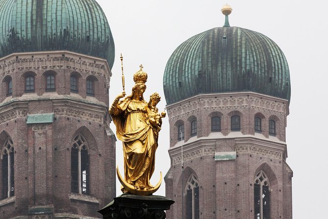 Scavenger Hunt Through Munich - the Slightly Different City Tour - Uncovering Architectural Wonders