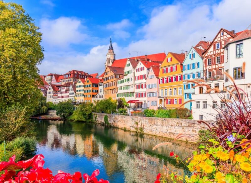 Scenic Baden-Baden Walking Tour: Discovering Historic Charm - Exploring Baden-Badens Architecture