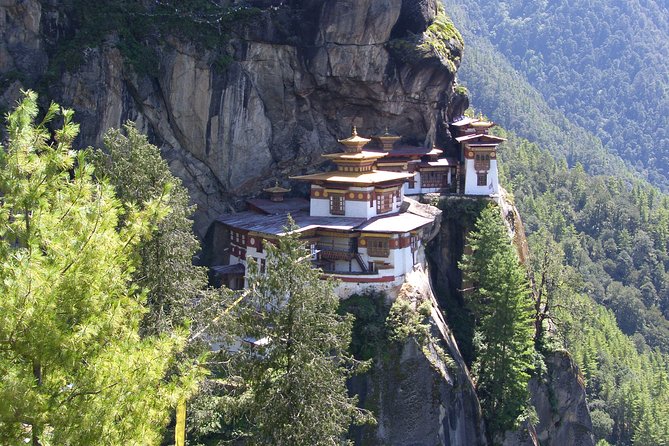 Scenic Bhutan Guided Multi-Day Tour With Airport Pickup - Travel to Punakha