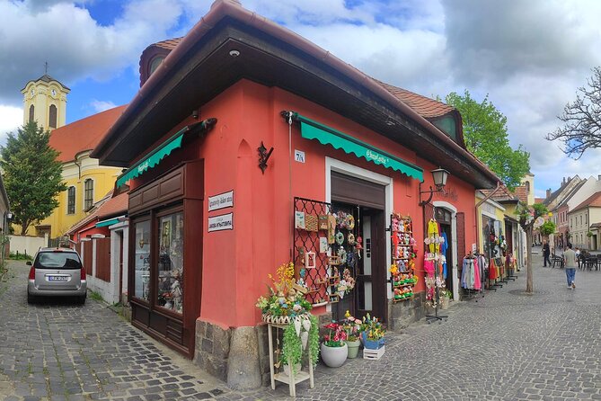 Scenic Danube River Bend Hills & the Art Town: Private Car Tour - Unique Transportation Experience