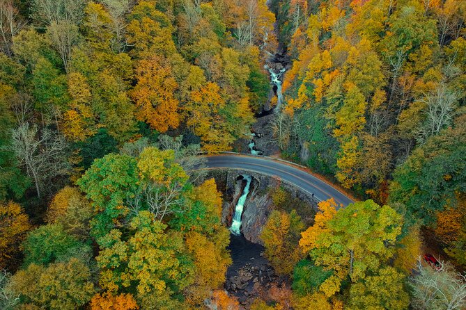 Scenic Driving Tour of the Blue Ridge Mountains - Stops for Hiking and Photos