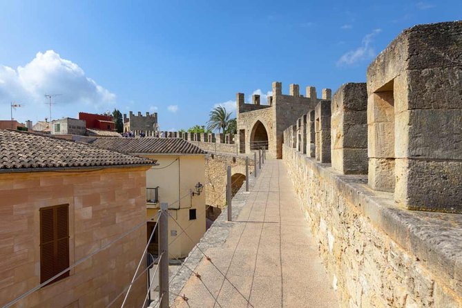Scenic Guided Tour to Formentor and Alcúdia Local Market - Alcudia Local Market Experience