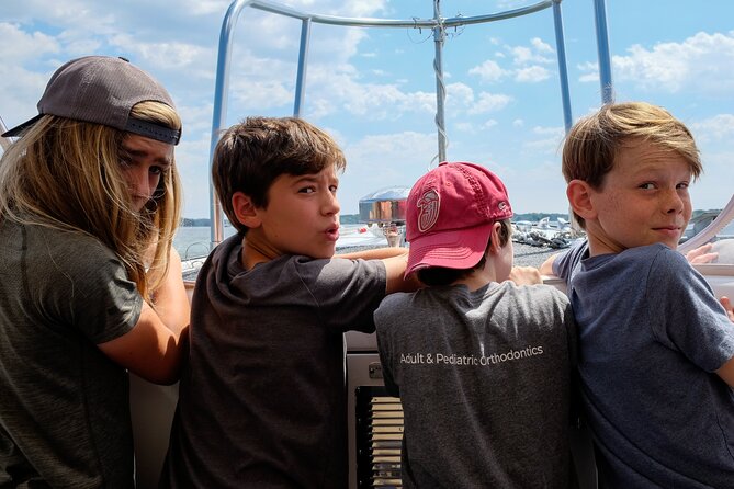 Scenic Lighthouse Boat Cruise From Portlands Old Port - Onboard Beverage Options