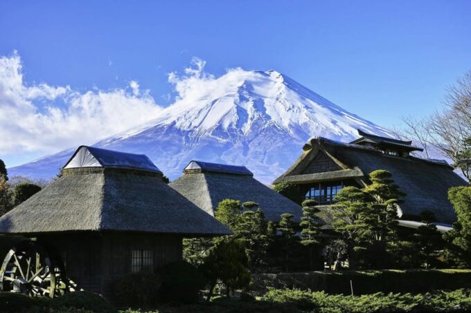 Scenic Mount Fuji and Lake Kawaguchi Tour With Pick up - Lake Kawaguchi and Nearby Attractions