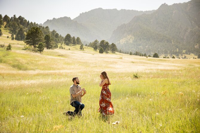 Scenic Mountain Photoshoot in Boulder, Colorado - Digital Image Credit and Delivery