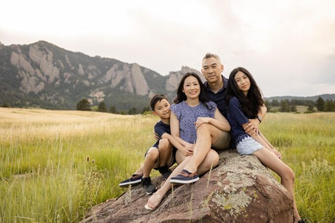 Scenic Mountain Photoshoot in Boulder, Colorado - Booking and Reservations