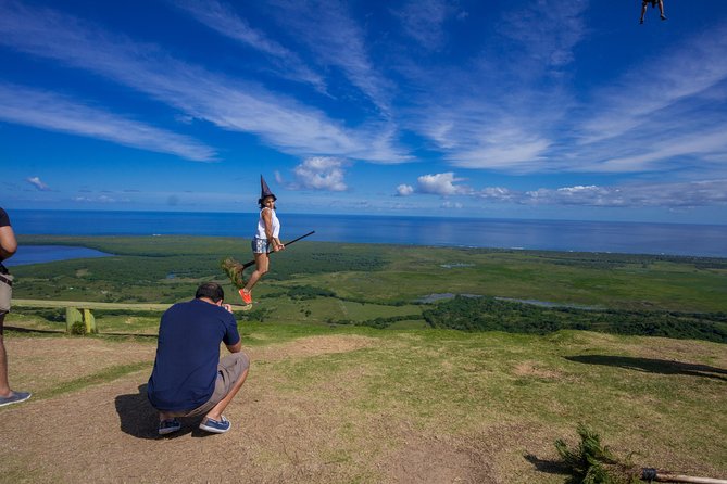 Scenic Wonders: Round Mountain & Emerald Beach - Dining Delights