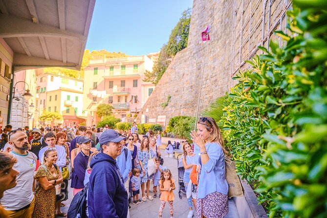 Scent of the Sea: Cinque Terre Park Full Day Trip From Florence - Exploring Cinque Terre