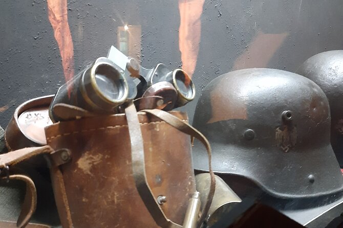 Schindlers Factory Guided Tour In a Small Group - Guides and Their Impact