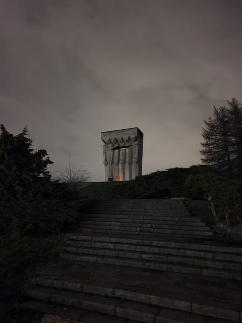 Schindlers List Tour by Evening - Key Points