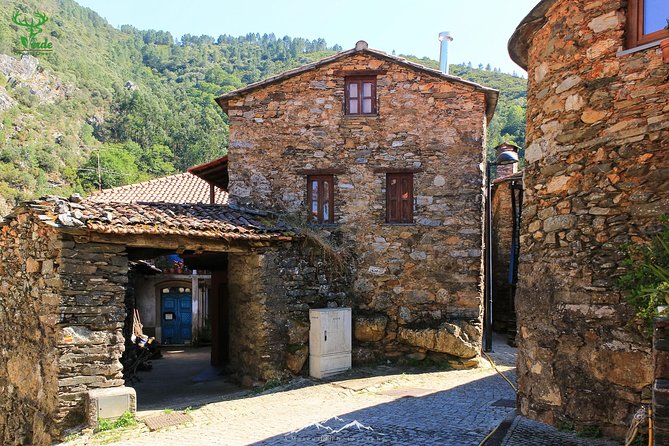 Schist Villages at Lousa Mountain - The Schist Villages of Lousa
